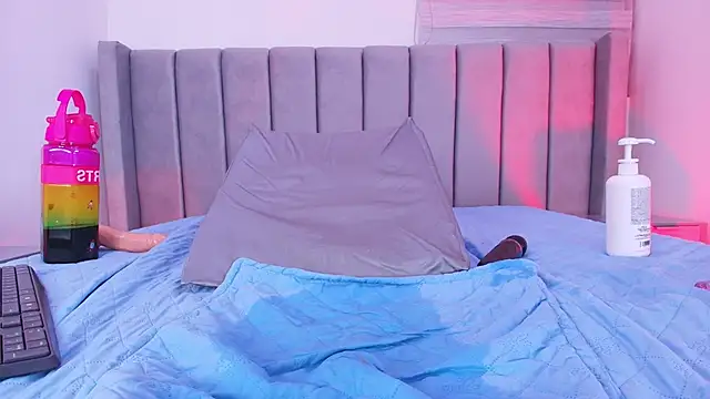 freyhasmith_ 即時 XXX 聊天