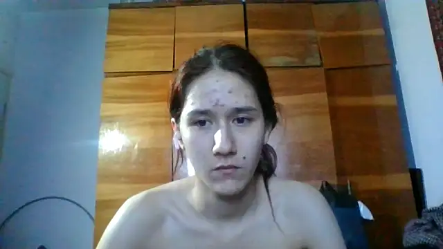 XXX chat uživo modela NickiKisinger