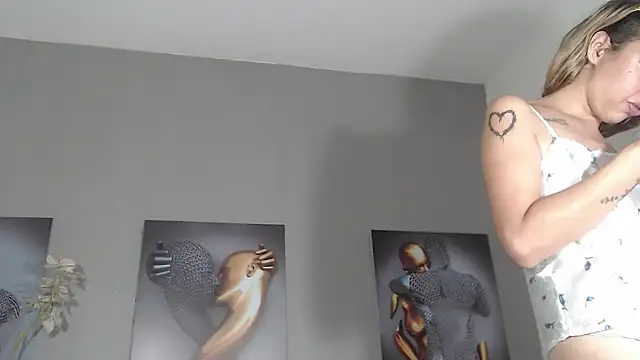 Živý XXX chat AntonellaBlanc