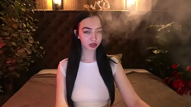 WildKittenX_ élő XXX-chatje