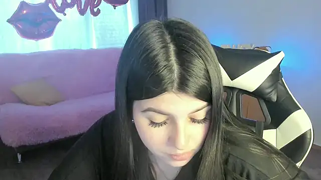 دردشة KisaModel الجنسية المباشرة