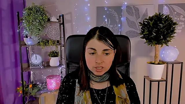 Chat +18 de MartaEdams ao vivo