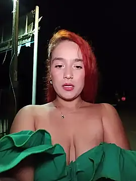 Show de isabella_ferrer99 na webcam