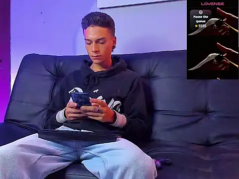 Вебкам-шоу Noahh_Sky