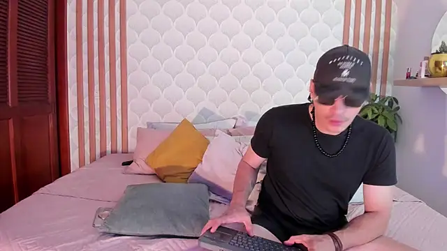 Cristian_blaze Live XXX-Chat