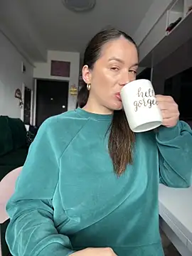 HotXMom_'s Live XXX Chat