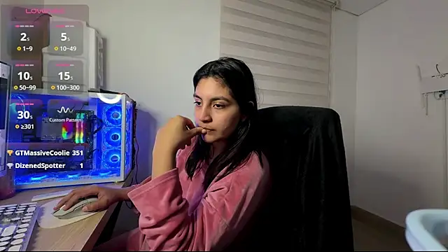 cloe_smallのライブXXXチャット