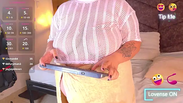 Chat +18 de JenaCooper_ ao vivo