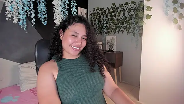 alixon_fiore5's Live XXX Chat