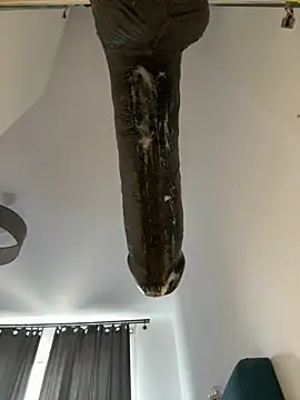 Jaropol Adlı Modelin Canlı XXX Sohbeti