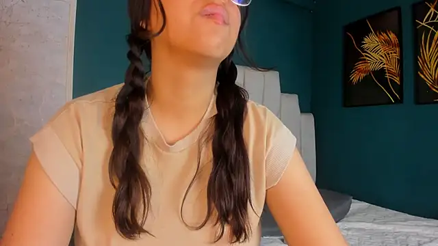 Chat XXX en directo de Violet_Roux_