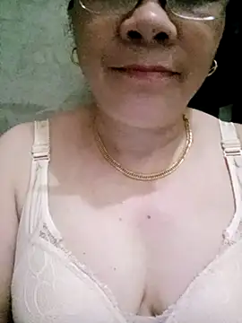 Funsexy1 élő XXX-chatje