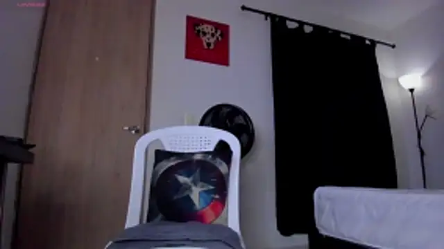 Czat XXX na żywo – Cloudy_pigDude