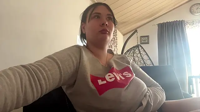 MarcieAdjei live XXX chat