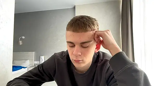 SoloFuryn Live XXX chat