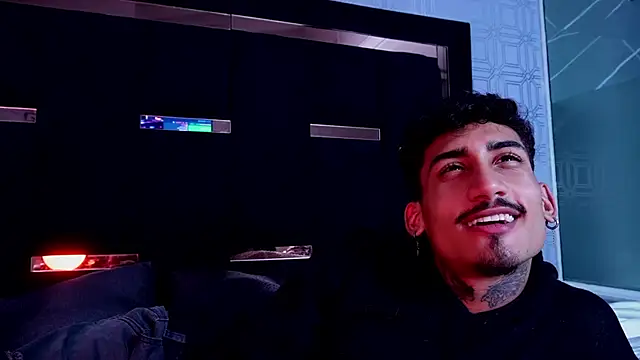 Chat XXX ao vivo de Dark_Eros_