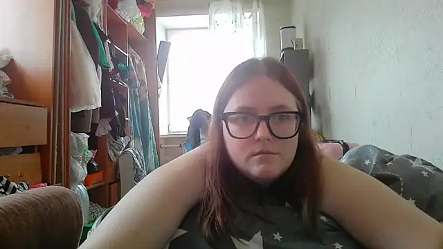 XXX chat uživo modela DesireMelissa