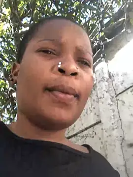 Ciara-Mia: απευθείας συνομιλία ΧΧΧ