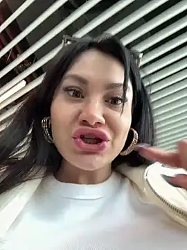 Wet__Bunnyのウェブカメラショー