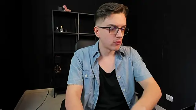 FelixStarkkのライブXXXチャット