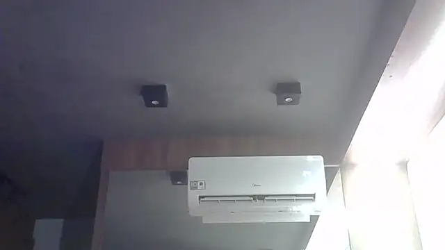 SkinnyKitten: вебкам-шоу