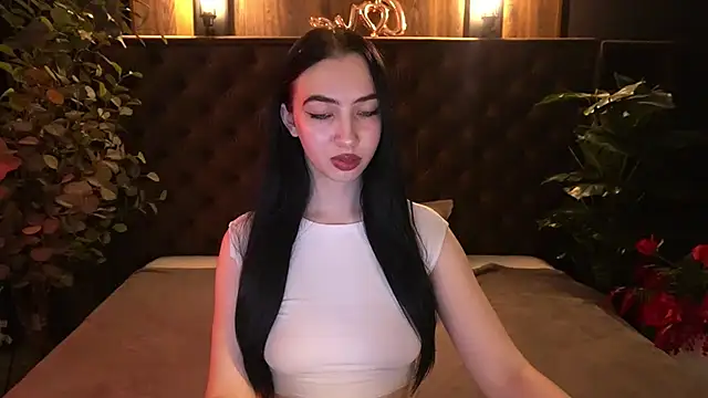 WildKittenX_のライブXXXチャット