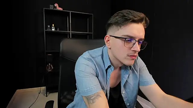 FelixStarkk 라이브 XXX 채팅