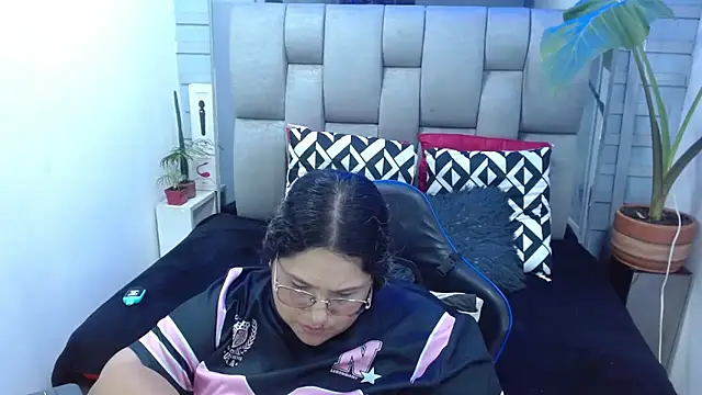 XXX chat uživo modela evelin_zaens