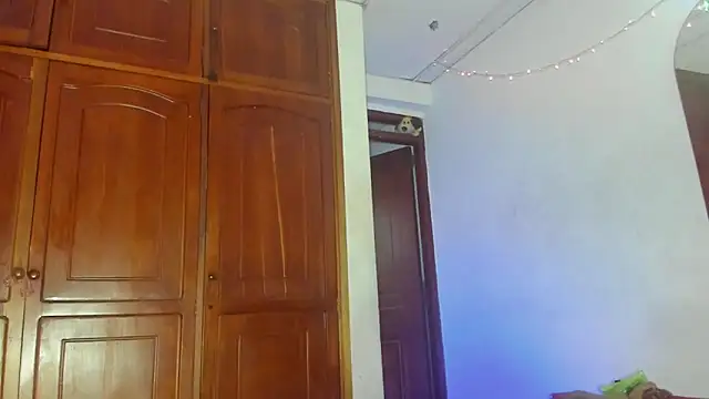 melany_filly Webcam Show