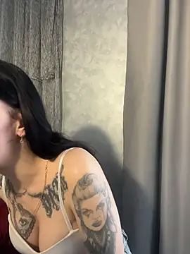 Queen_of_pain Adlı Modelin Web Kamerası Şovu