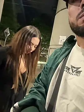 Pertunjukan Kamera Web lindaandtony