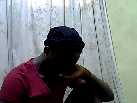 KENYANHONEY01 – Kamerová šou