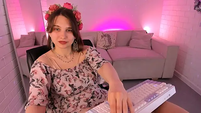 Chat +18 de TessaMill ao vivo