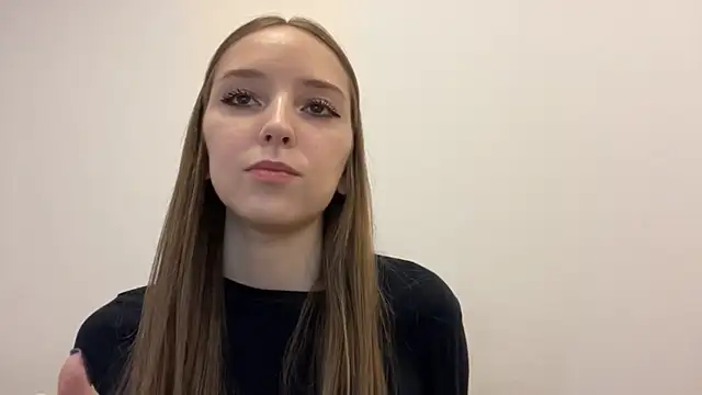 Chat +18 de TanjaBrounson ao vivo