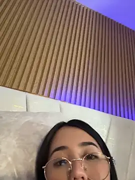 Chat +18 de Michelle_Zoe ao vivo