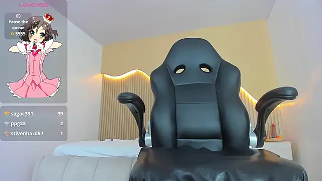 LOLAMAXI's Live XXX Chat