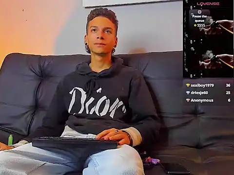 Show de webcam de Noahh_Sky