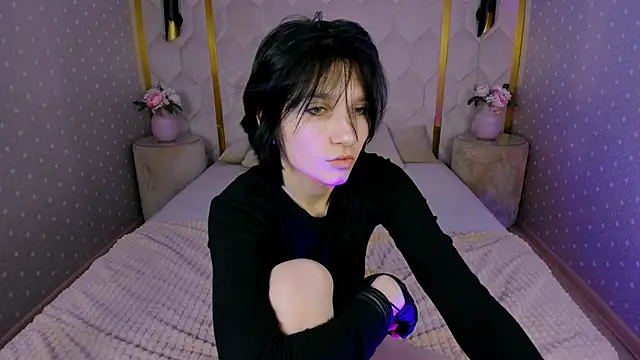 عرض كام AdonBev