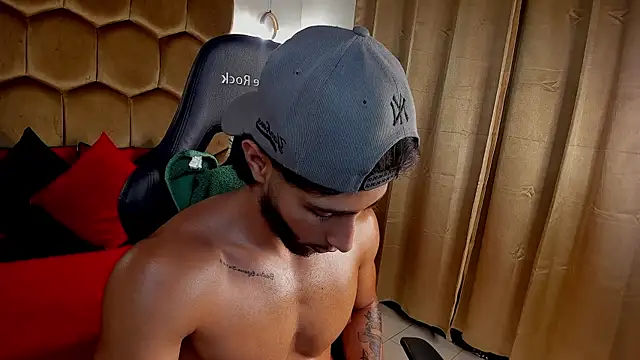 Emmet_CollinsJS webcam show