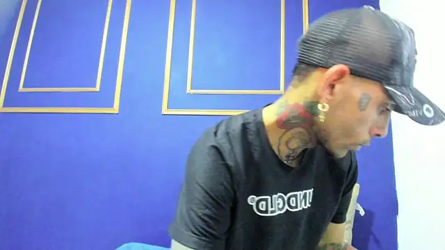 Demon_Rose_ Live XXX-Chat