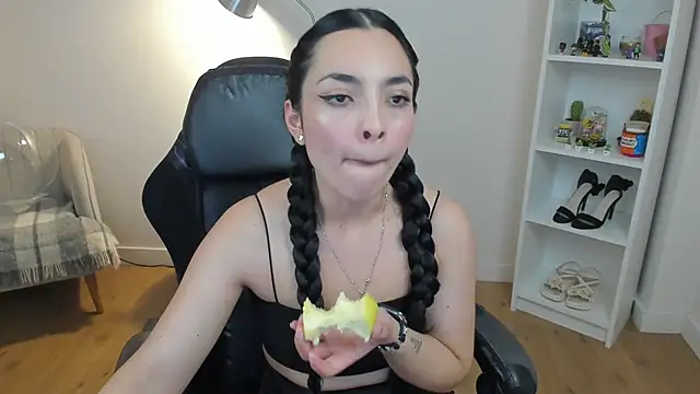 _BellaEvans_ 라이브 XXX 채팅