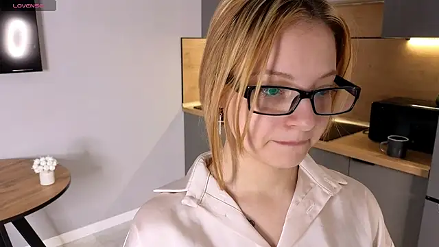 Онлайн чат XXX EmmaaMcDon