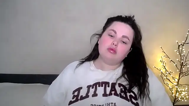 Chat +18 de Emily_Mo ao vivo