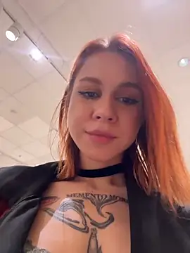 Show modela RosieSecret na web-kameri