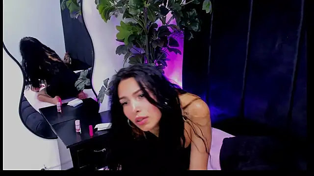 burbuja_pink_'s Live XXX Chat