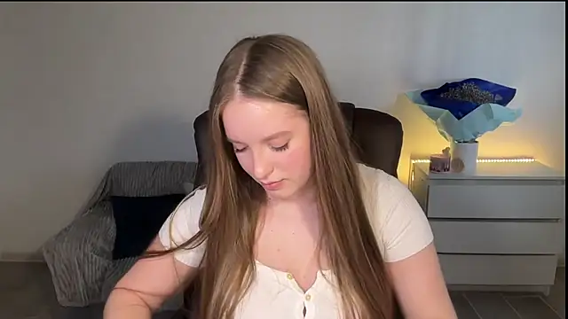 EvaMaddison 现场XXX聊天