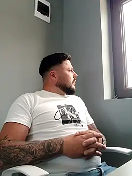 VALENTINO000000's Webcam Show