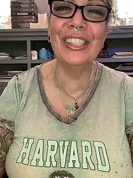 dieseldame1313 在線直播表演