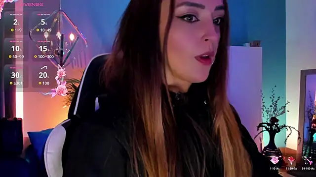 دردشة Megan_inked الجنسية المباشرة