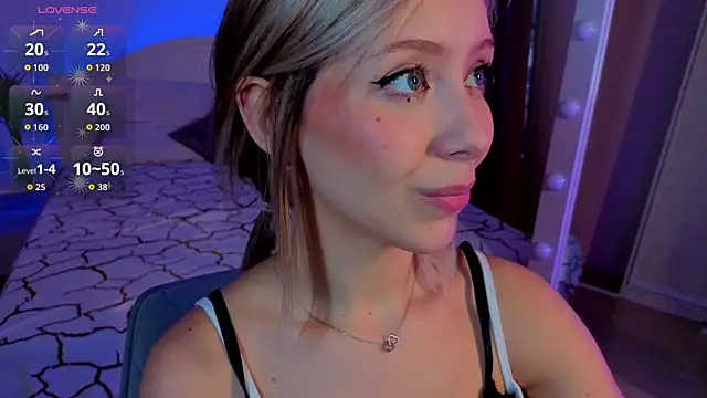 LumMina's Live XXX Chat